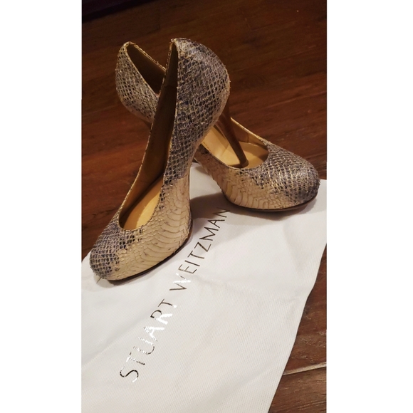 Stuart Weitzman Genuine Python Pumps - Picture 2 of 6